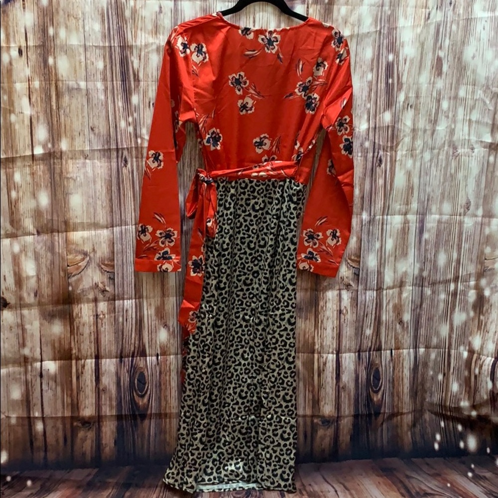 NWT LULUS Red Multi Print Satin Midi Wrap Dress - Picture 6 of 6